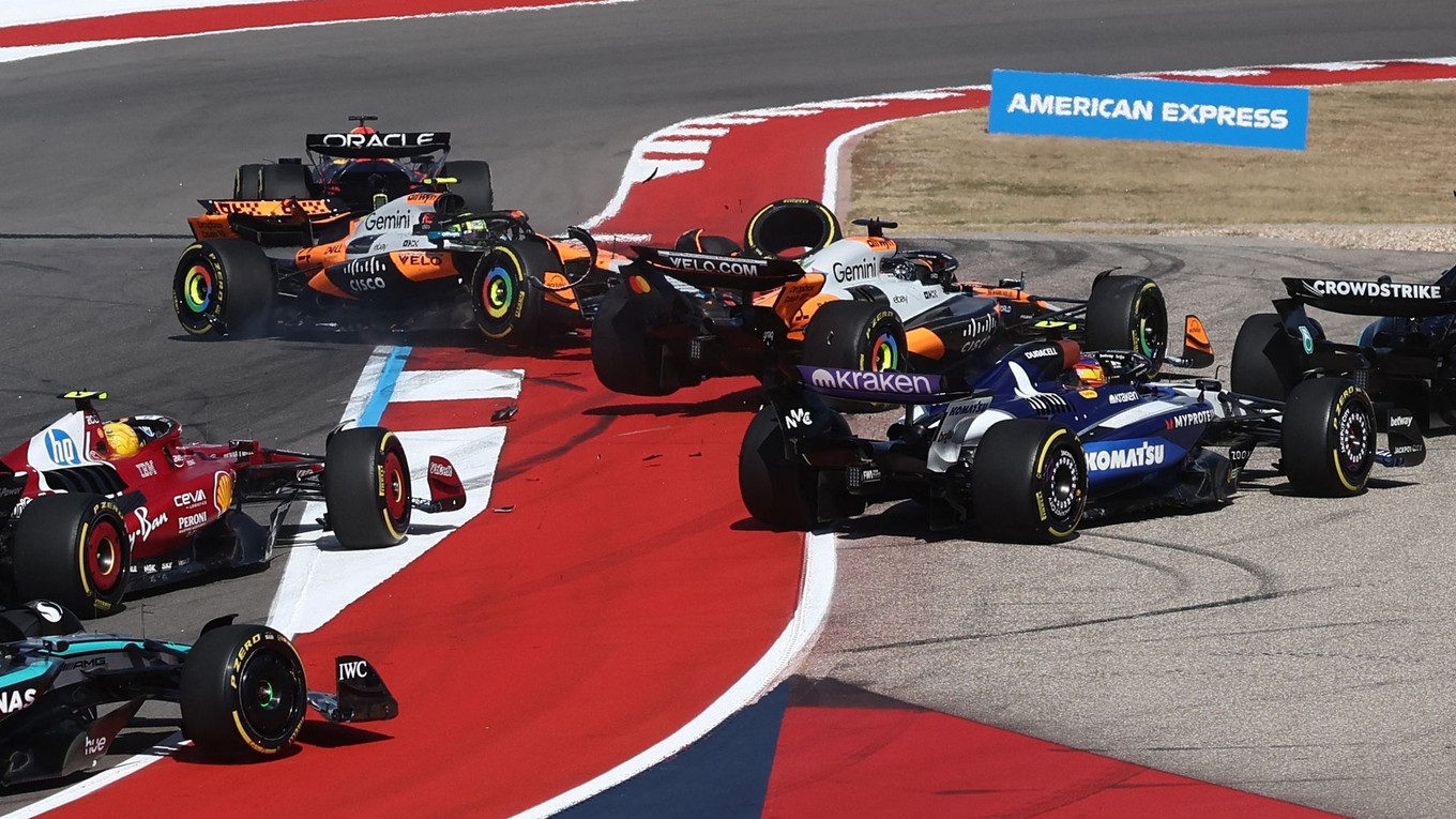 Nehoda po štarte šprintu na VC USA.