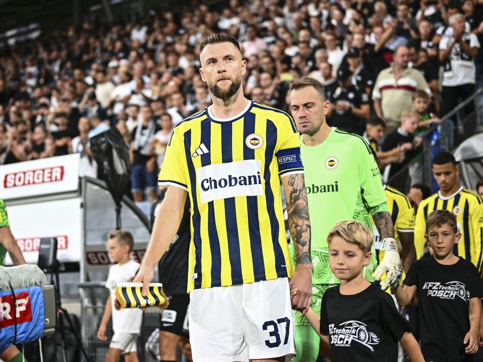 Slovenský futbalista Milan Škriniar z Fenerbahce Istanbul.