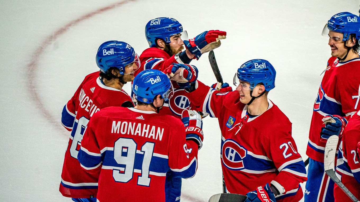 Montreal Canadiens vs. Tampa Bay Lightning: ONLINE prenos zo zápasu NHL, hrajú aj Juraj Slafkovský a Erik Černák.