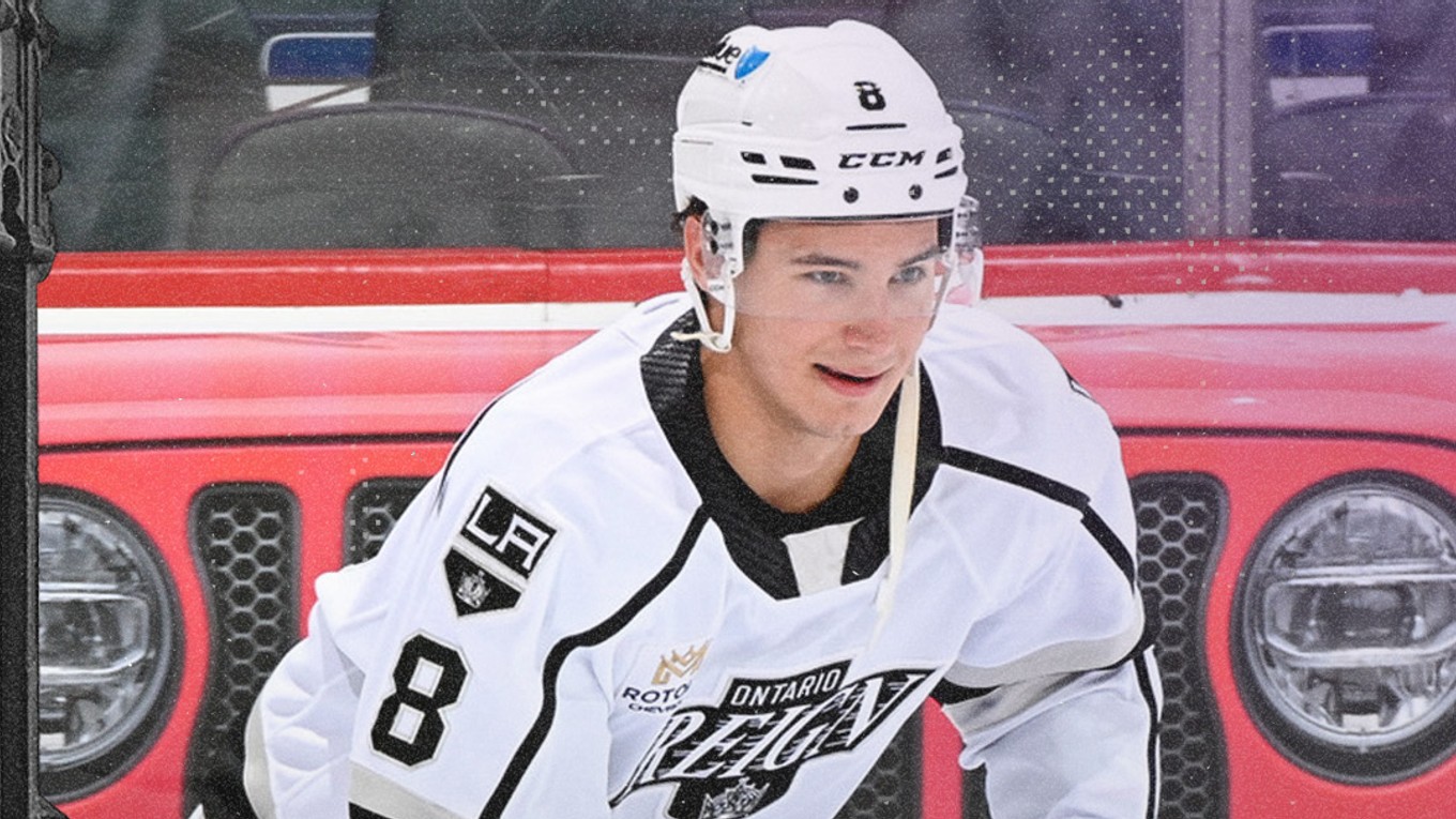 Martin Chromiak v drese Ontaria Reign