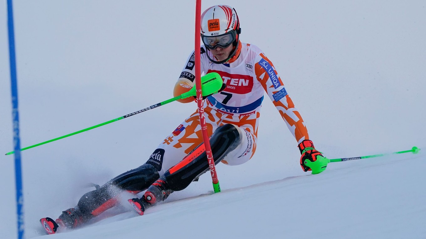 Slovenská lyžiarka Petra Vlhová počas slalomových pretekov v Levi 2023.