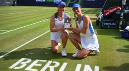 Tereza Mihalíková a Olivia Nichollsová získali titul vo štvorhre v Berlíne. 