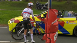 Slovenská cyklistka Viktória Chladoňová spadla v 3. etape Eneco Tour 2026.