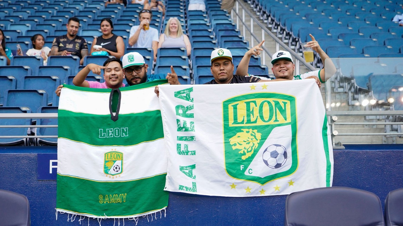 Fanúšikovia mexického klubu León.