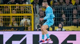 Slovenský futbalista Matúš Bero oslavuje gól v zápase Dortmund - Bochum. 