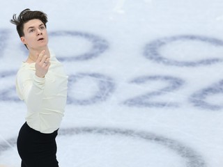 Maxim Naumov v krátkom programe na ZOH v Miláne.