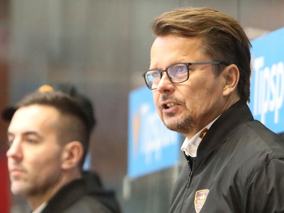 Na snímke tréner Tommi Hämäläinen.