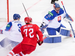 Brankár Július Hudáček v zápase Slovensko - Rusko na MS v hokeji 2021.