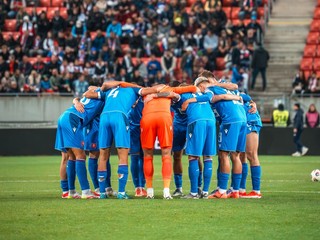 Slovenskí futbalisti počas zápasu Slovensko - Luxembursko v kvalifikácii na MS vo futbale 2026. 