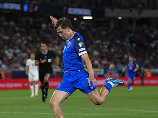 MUŽI A – Leo Sauer si otvoril strelecký účet v Európskej lige a bol hrozbou