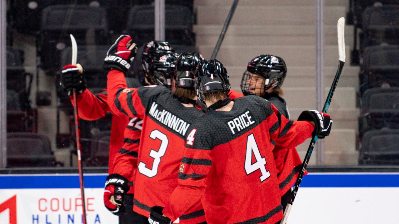 Mladí hokejisti Kanady počas Hlinka Gretzky Cupu 2022. 