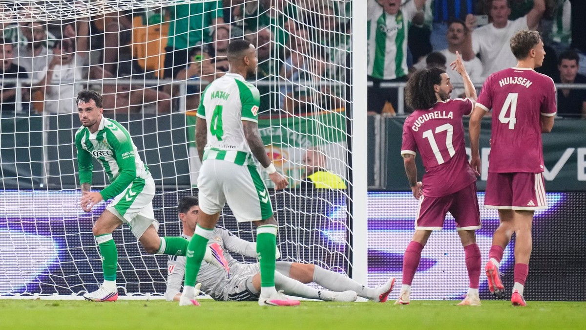 Parrott oslavuje gól proti Realu Madrid.