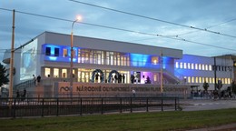 Snímka zo slávnostného otvorenia Národného olympijského centra plaveckých športov a 24 - hodinové plávanie v Košiciach.