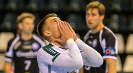 Na snímke Josef Hozman (Prešov) reaguje počas počas zápasu 1. kola D-skupiny Európskej ligy EHF v hádzanej mužov Tatran Prešov – Bergischer HC.