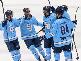 Radosť hráčov Slovana po góle.