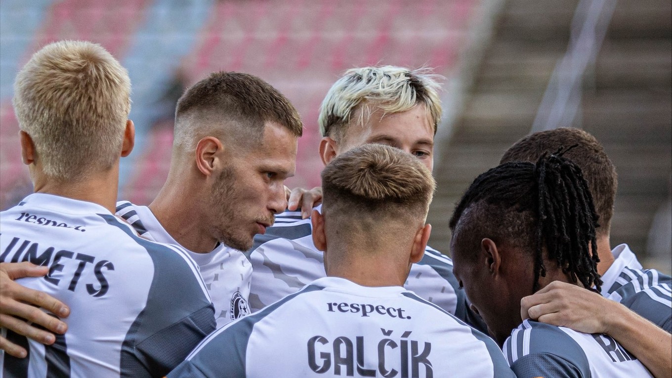 Futbalisti FK Železiarne Podbrezová.
