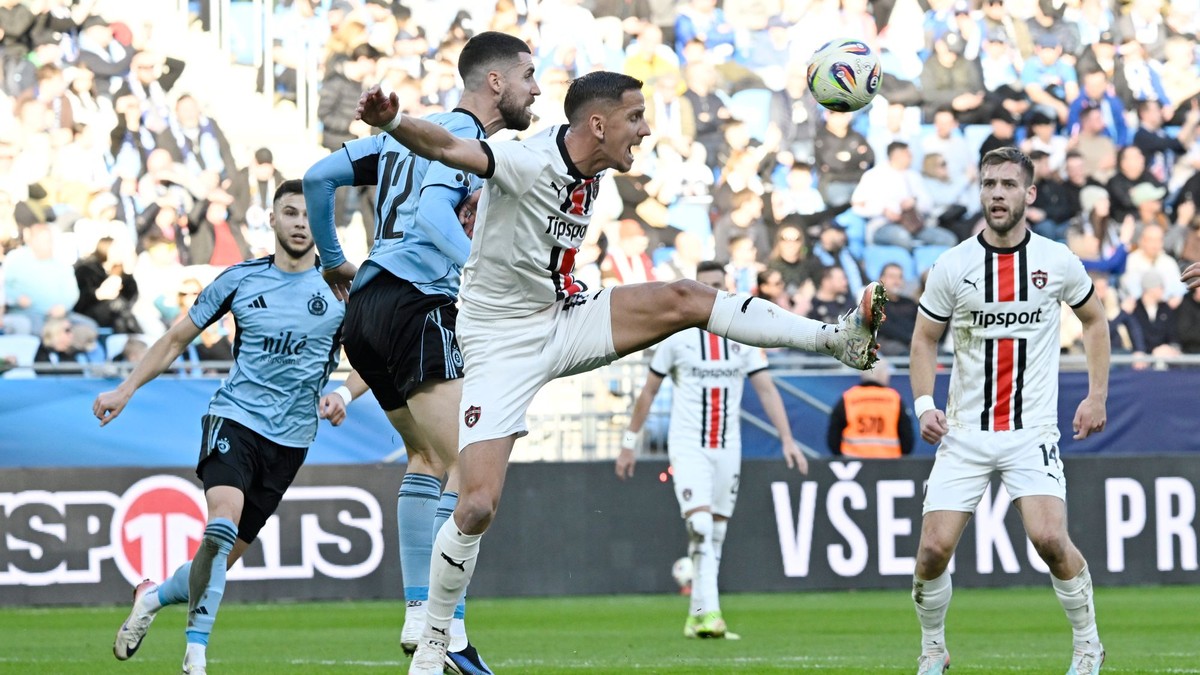 Fotka zo zápasu ŠK Slovan Bratislava - FC Spartak Trnava.