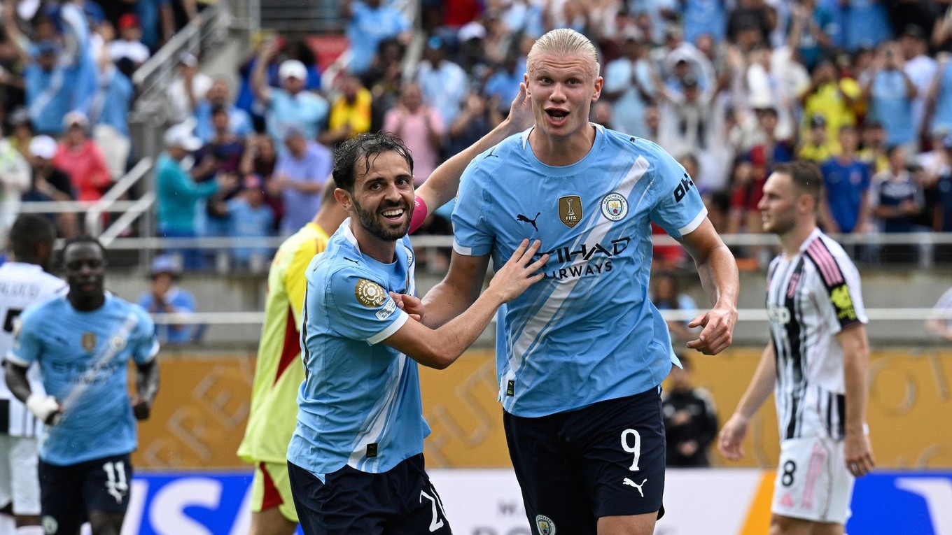 Erling Haaland oslavuje gól.