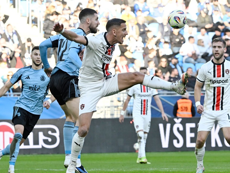 Fotka zo zápasu ŠK Slovan Bratislava - FC Spartak Trnava.