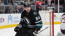 Pavol Regenda sa teší z gólu