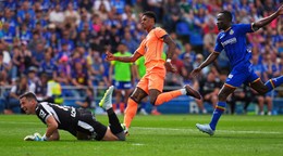 Marcus Rashford (uprostred) strieľa druhý gól proti Getafe.