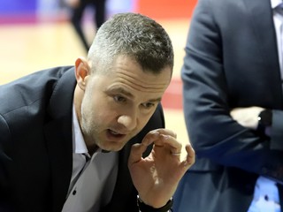 Tréner Ružomberka Juraj Suja.