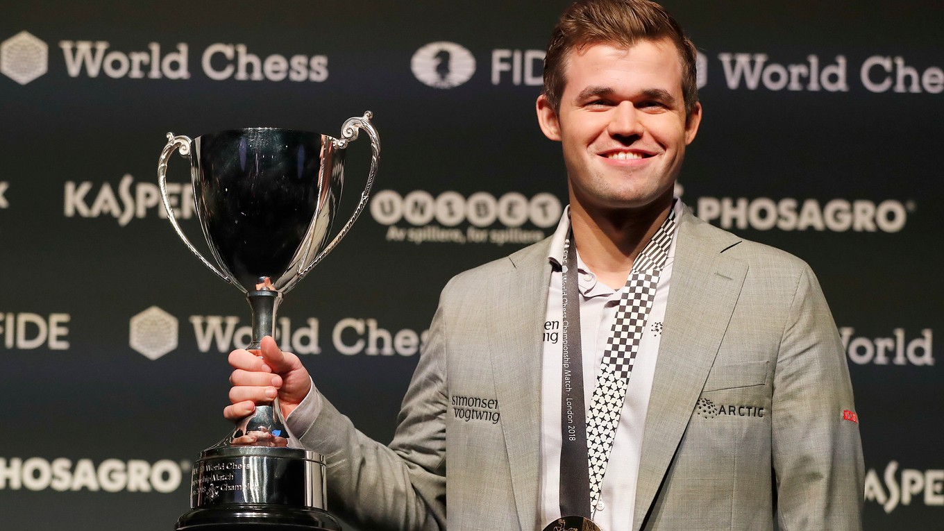 Magnus Carlsen je  majstrom sveta  v klasickom šachu od roku 2013. 