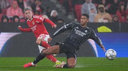 Gianluca Prestianni a Jude Bellingham.