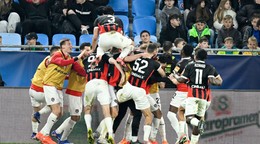 Radosť hráčov Trnavy po strelení gólu.