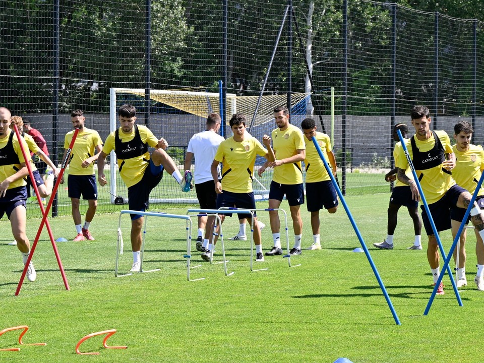 Futbalisti DAC Dunajská Streda počas tréningu v rámci prípravy na novú sezónu.