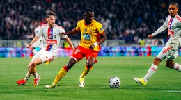 Momentka zo zápasu Lyon - Lens
