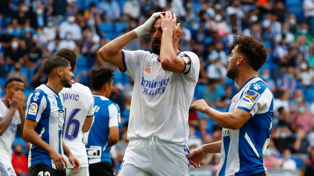 Real Madrid utrpel prvú ligovú prehru, zostáva však lídrom La Ligy