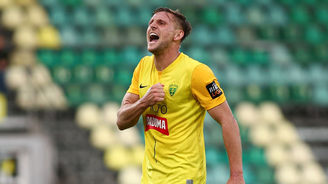 Futbalista Filip Kaša (Žilina) sa raduje z gólu