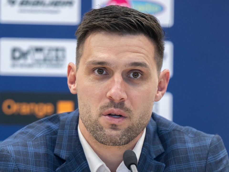 Na snímke asistent trénera slovenskej hokejovej reprezentácie do 20 rokov Ivan Švarný.