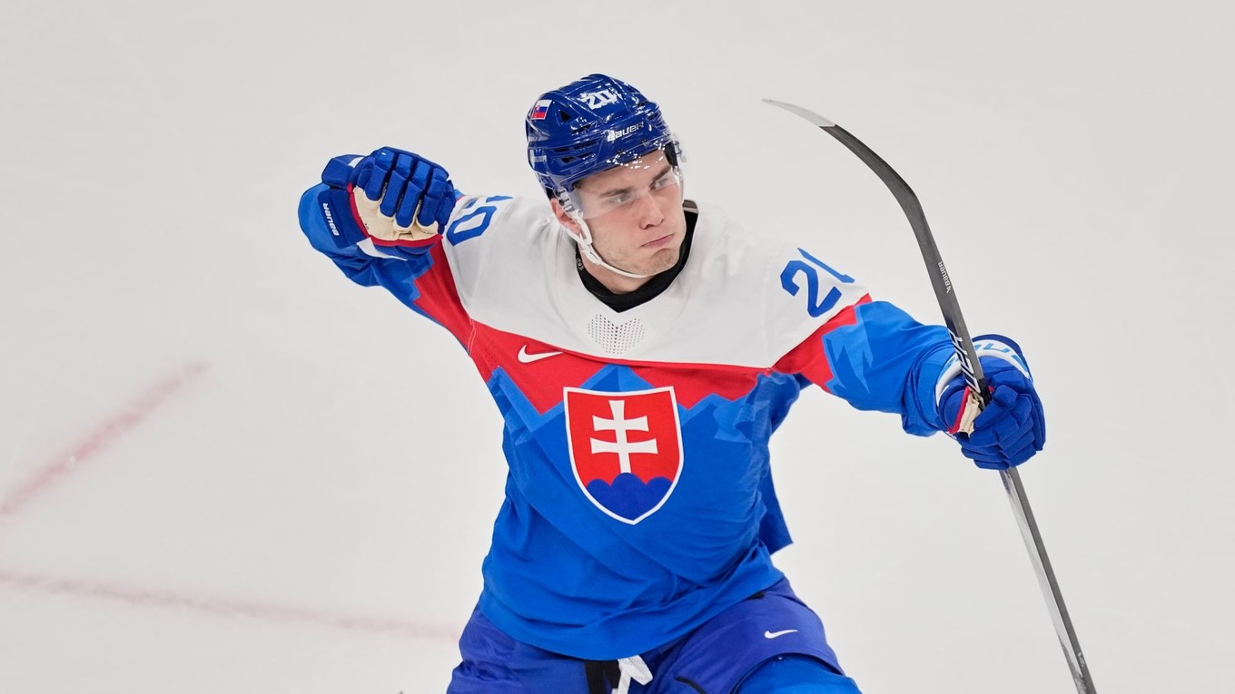 Na snímke slovenský hokejista Juraj Slafkovský.