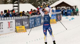 Švédska bežkyňa na lyžiach Linn Svahnová sa raduje z víťazstva