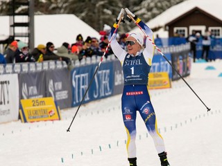 Švédska bežkyňa na lyžiach Linn Svahnová sa raduje z víťazstva