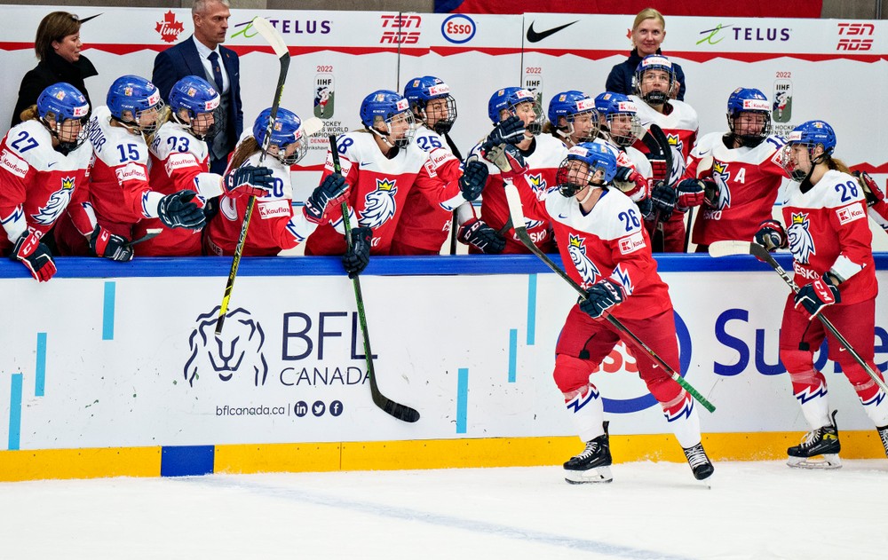 https://mediamanager.ws/images/1000x0/pages/s/sportnet.sme.sk/2022/08/denmark-women-s-hockey-worlds648365896476.jpg