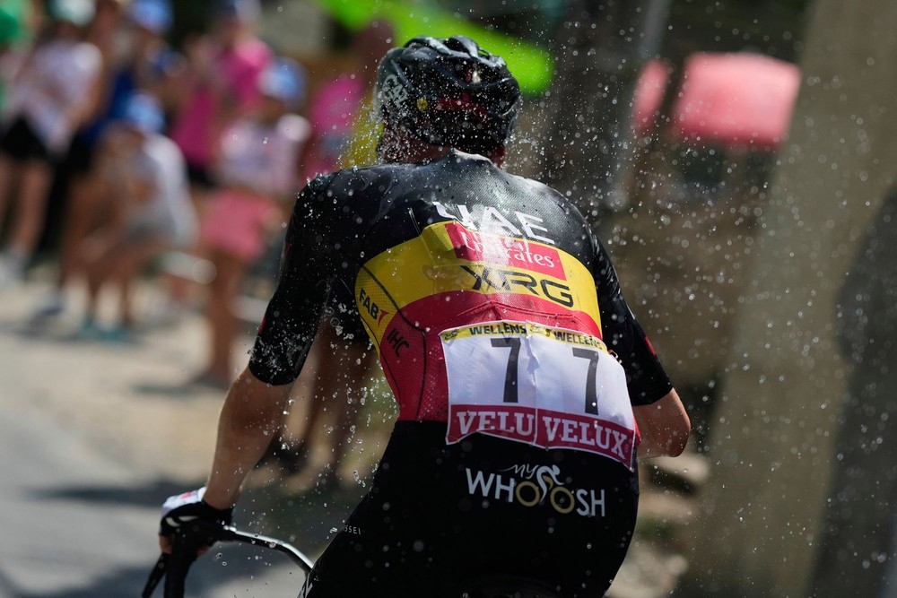 Nastúpil v záverečnom stúpaní. Pogačarov kolega oslavuje prvé víťazstvo na Tour