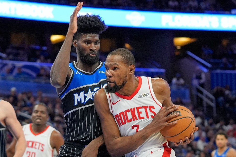 https://mediamanager.ws/images/1000x0/pages/s/sportnet.sme.sk/2026/02/rockets-magic-basketball132112.jpg