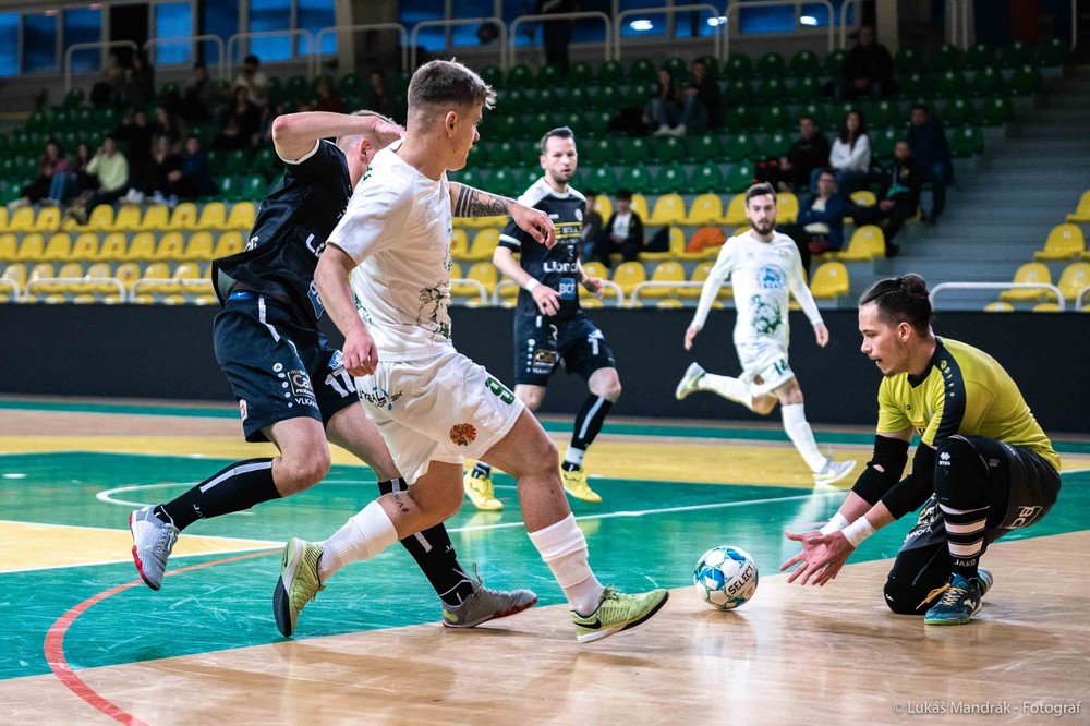 Dohrávka SLF: Okulahodiaci futsal, desať gólov, napínavý záver. Levice remizovali s Banskou Bystricou