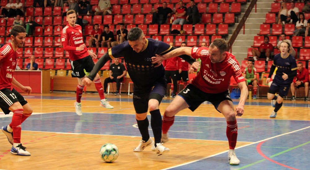 PLAY-OFF 1/2-finále: Lučenec na penalty vyradil Prievidzu, MIBA do finále po víťazstve v Košiciach