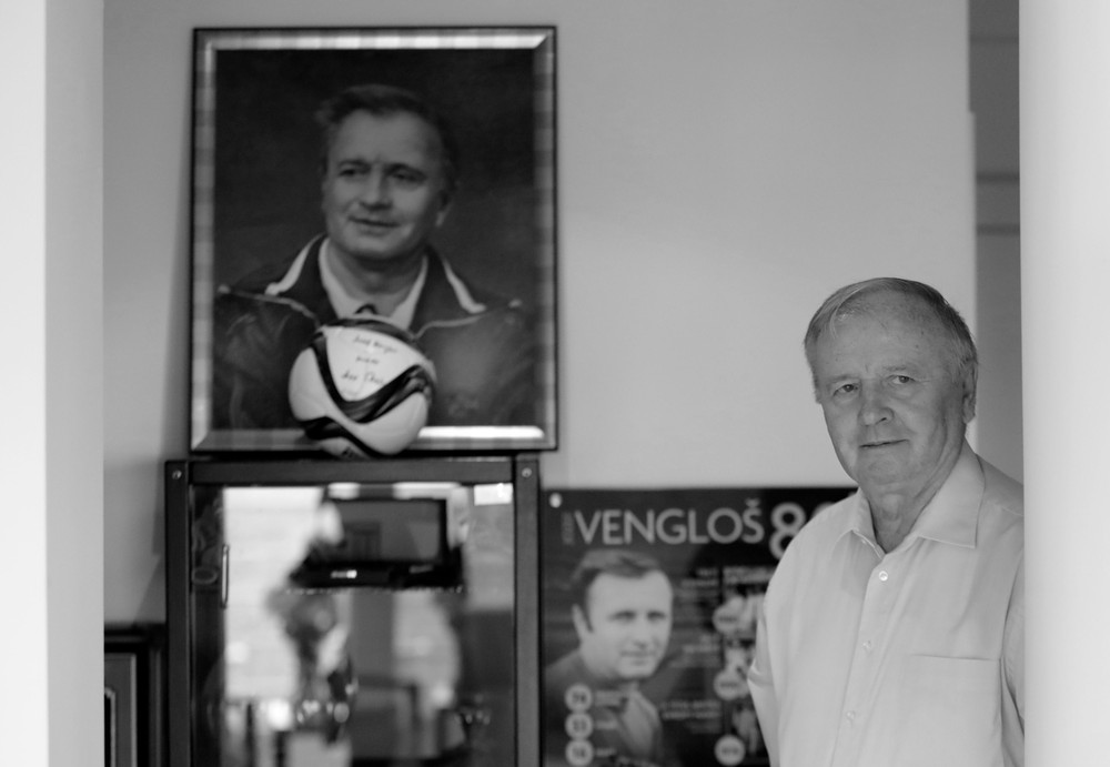 Zomrel Jozef Vengloš, najväčšia osobnosť slovenského futbalu