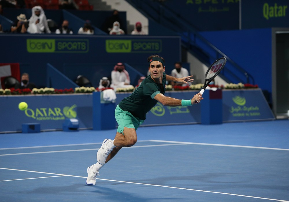 Federer sa po 405 dňoch vrátil. So súperom odohral asi 20 setov