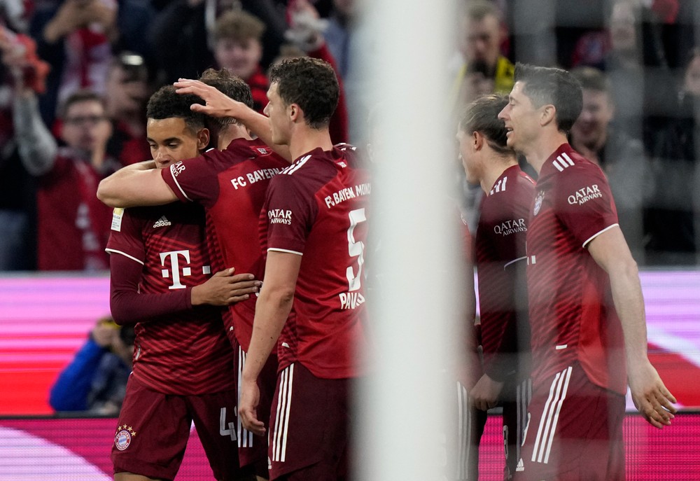 Bayern Mníchov získal desiaty titul v sérii, Kolínčania bez Dudu zdolali Bielefeld