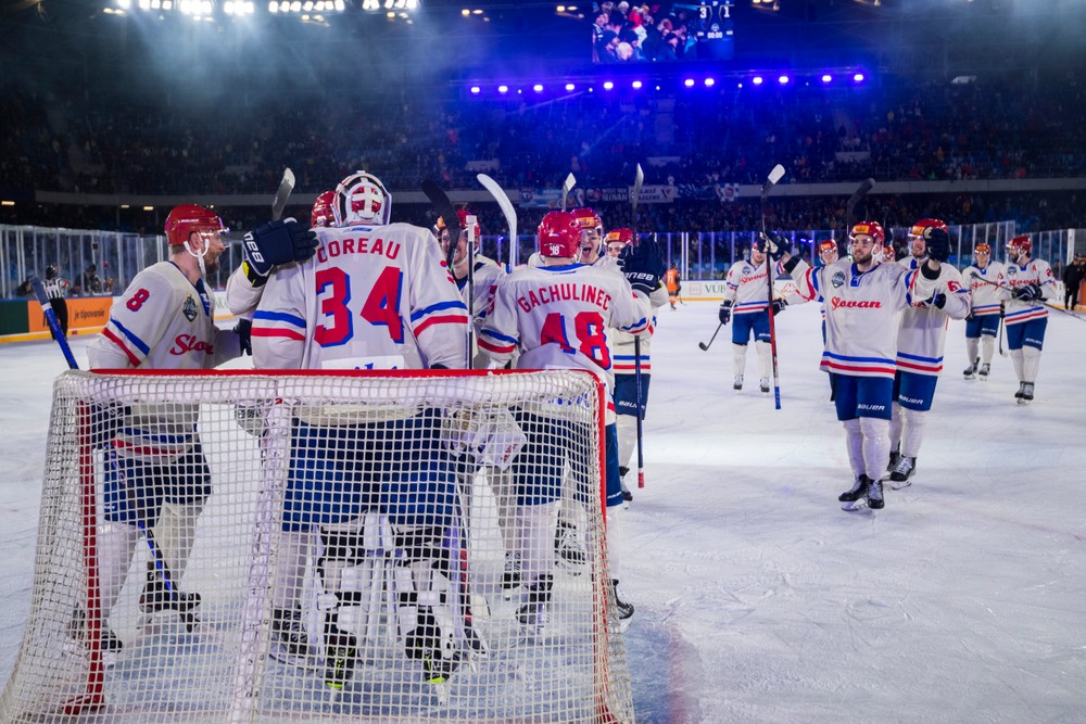 Nad hokejistami sa zmilovalo nebo, Kanaďan zo Slovana dopadol lepšie než v NHL