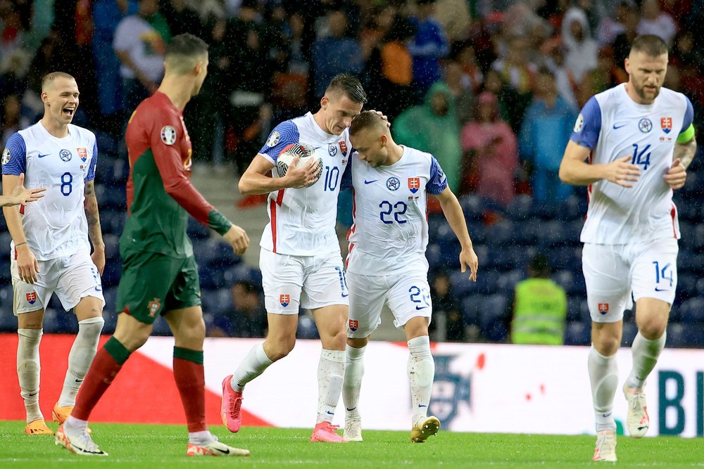 VIDEO: Nádhera! Lobotka strelil parádny gól, gratuloval mu aj Ronaldo