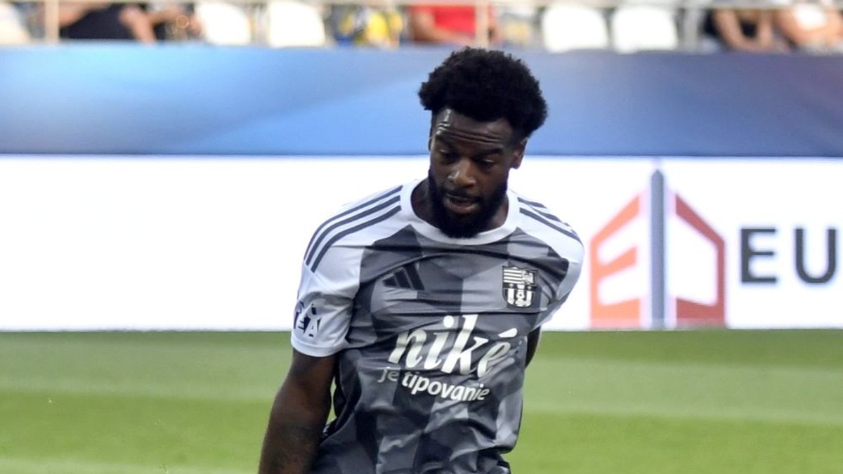 Zyen Jones (Košice).