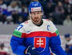 Kapitán Marek Hrivík (Slovensko) v zápase základnej B-skupiny Slovensko - Nórsko. 