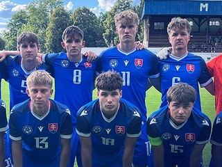 Slovenskí futbalisti do 18 rokov. 